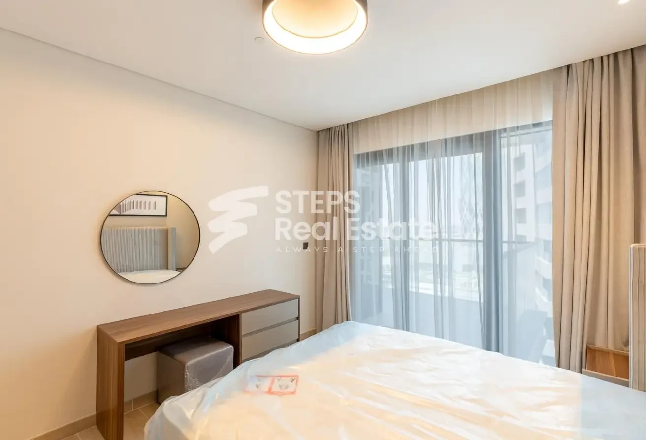 Ready to Move Apartment with City Views - Apartment in Marina District