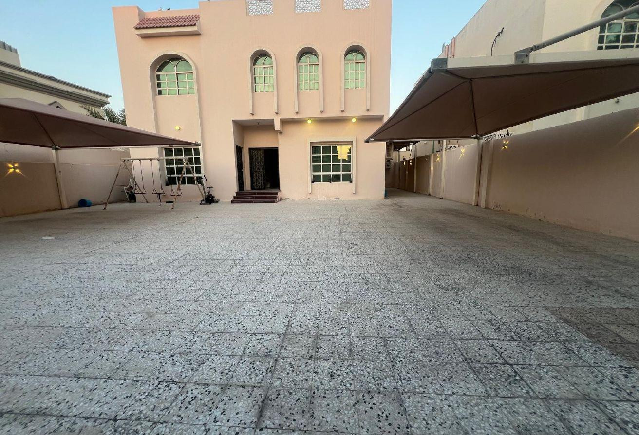 Huge Standalone Villa With Big Front Yard/ Azizyah - Villa in MEBS Business Center