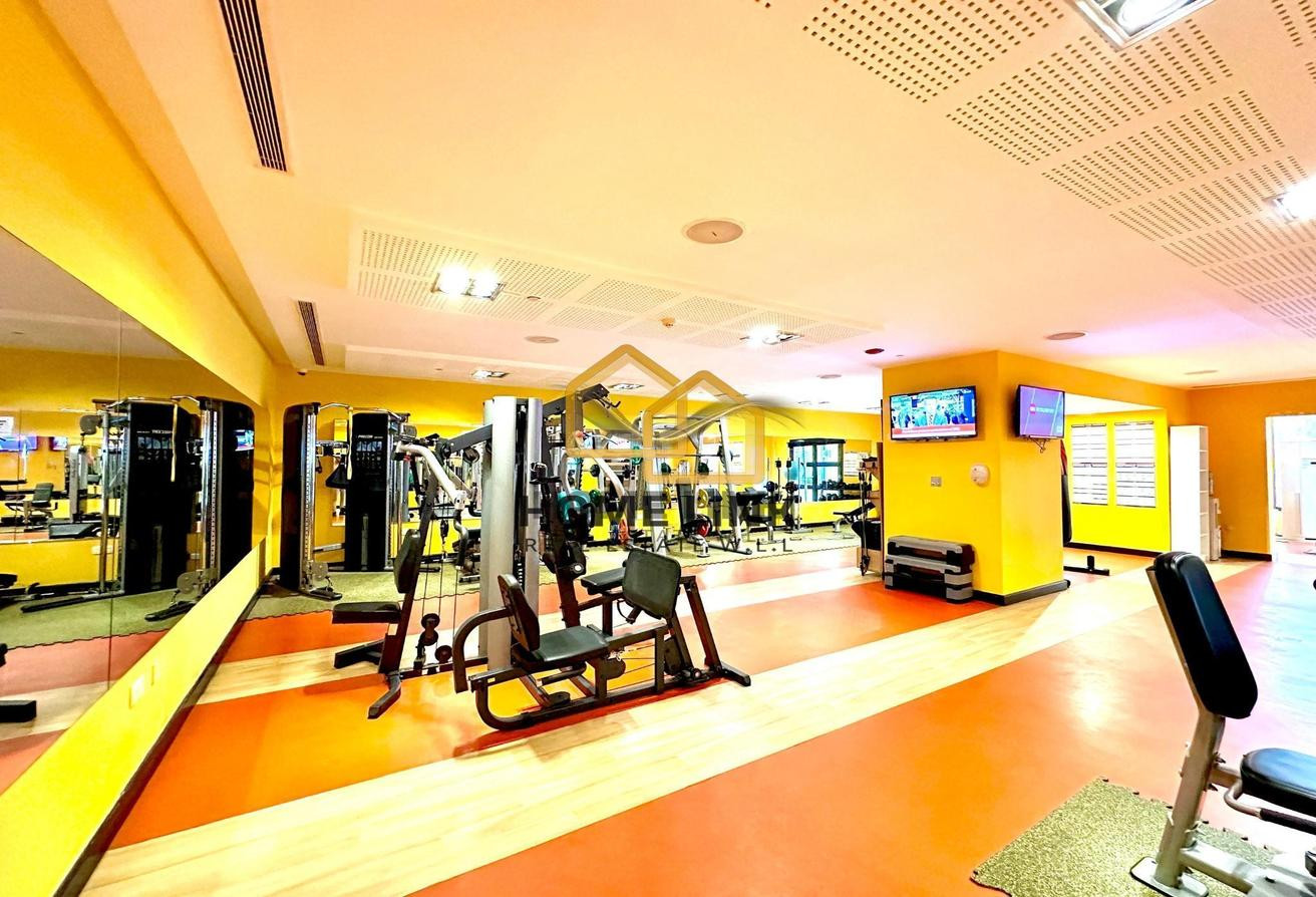 Studio Fully Furnished Apartment in Porto Arabia - Apartment in One Porto Arabia
