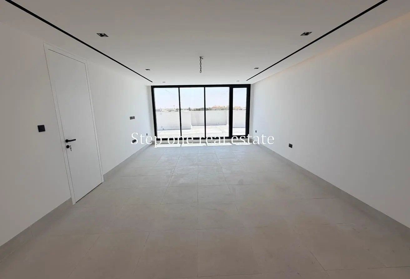 PREMIUM VILLA 5 BEDROOMS |ROYAL LOCATION |SEA|POOL
