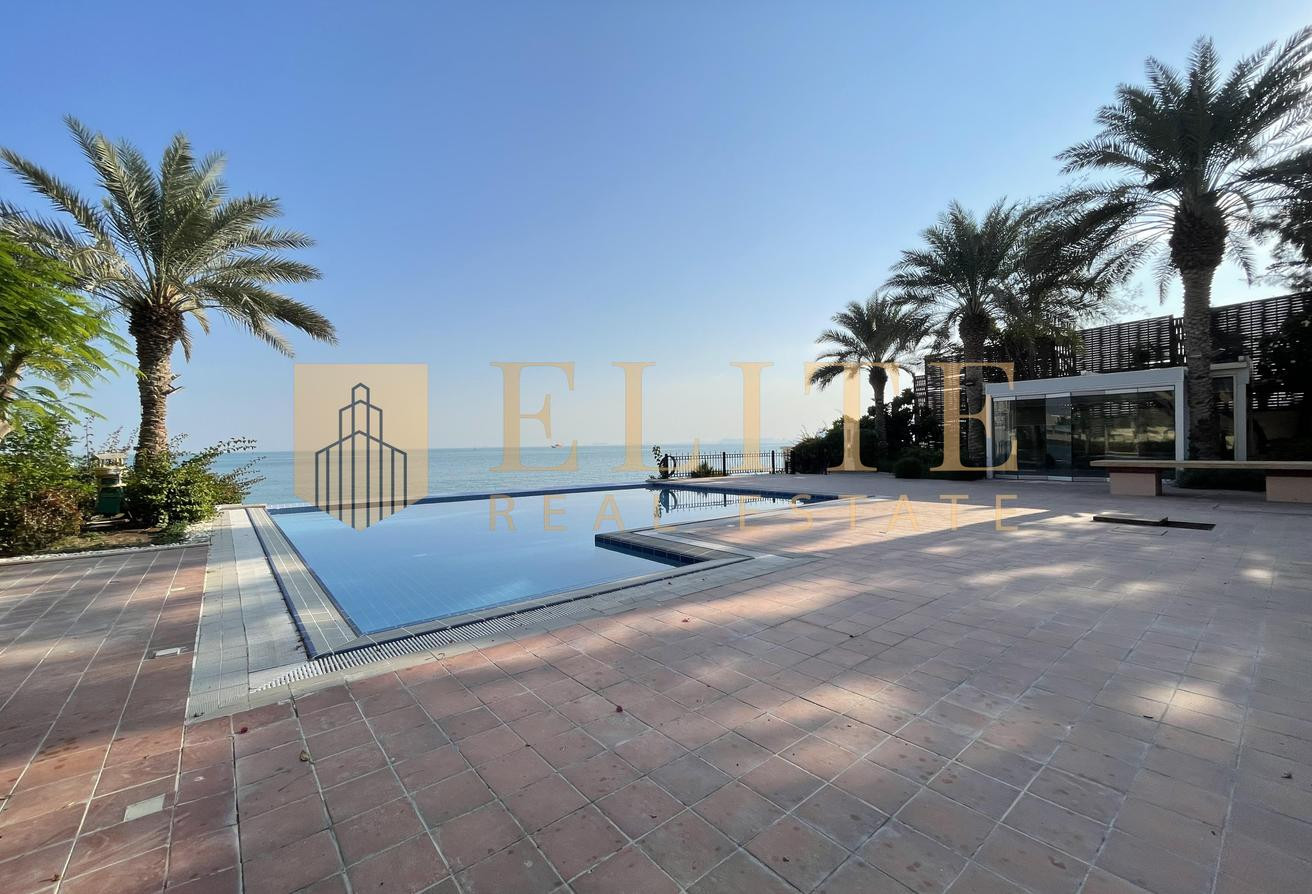 Luxurious standalone Villa Private Beach access - Villa in La Plage South