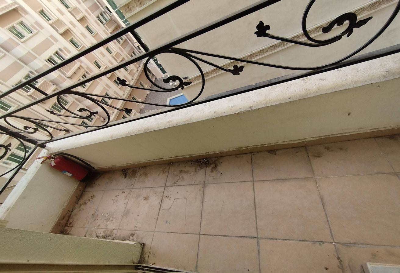 2 BHK WITH BALCONY NEAR C RING ROAD RENT ONLY 4250 - Apartment in Najma 28