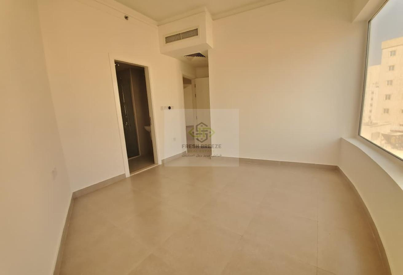 Elegant 2 BHK Unfurnished Apartment with bills - Apartment in Ibn Al Haitham