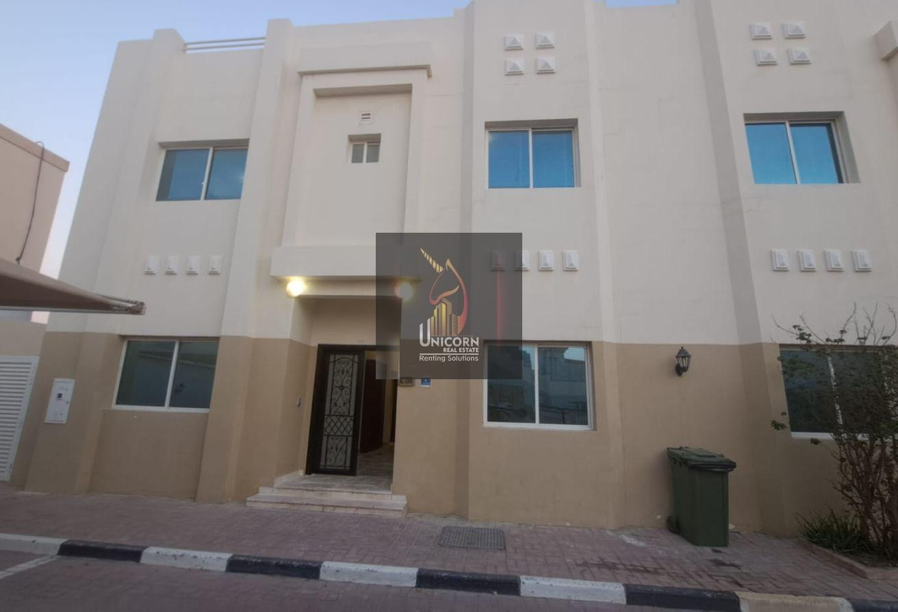 Spacious 5- Bedroom | SF | Backyard - Compound Villa in Doha