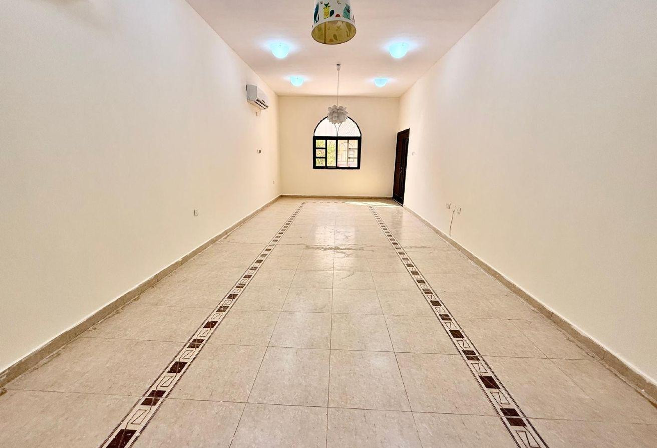 SPACIOUS COMPOUND VILLA | 5BEDROOMS + MAIDS - Villa in Al Sakhama