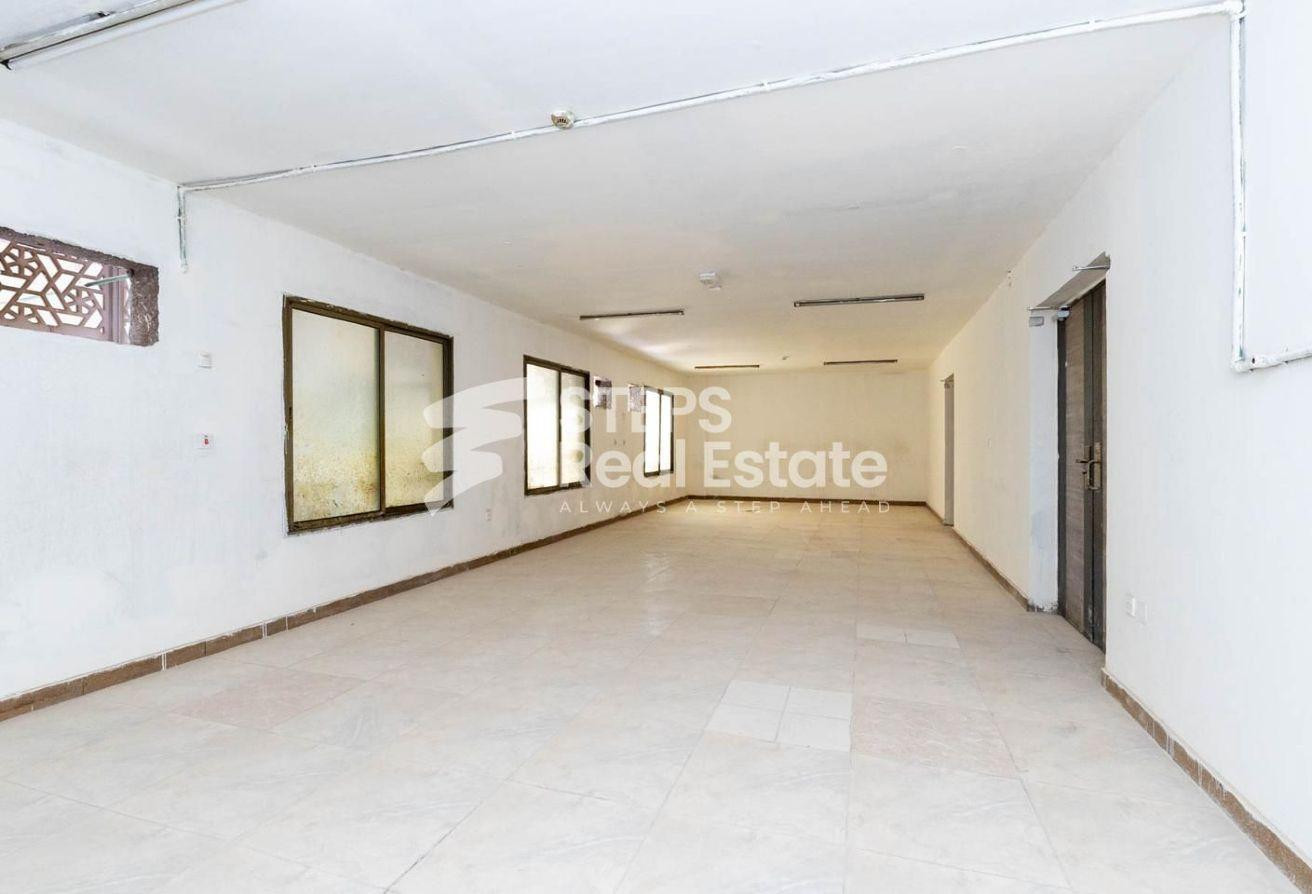 Bills Inclusive Special Price Labor Accommodation - Labor Camp in East Industrial Street