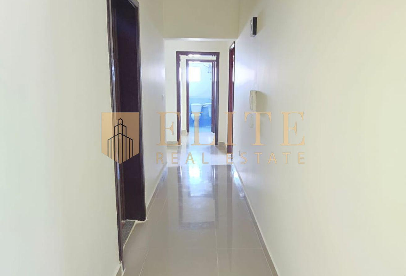 Large three-bedroom house unfurnished +1Month Fre - Apartment in Fereej Bin Mahmoud