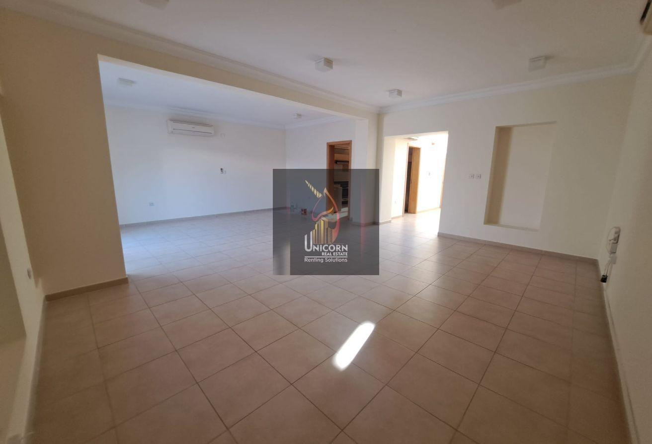 3- Bedroom | SF | Backyard-Balcony |With Amenities - Compound Villa in Al Thumama