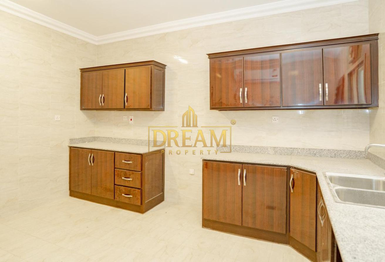 Brand New Elegant 6 Bedroom Villa in Al Kheesa - Villa in Al Keesa Gate