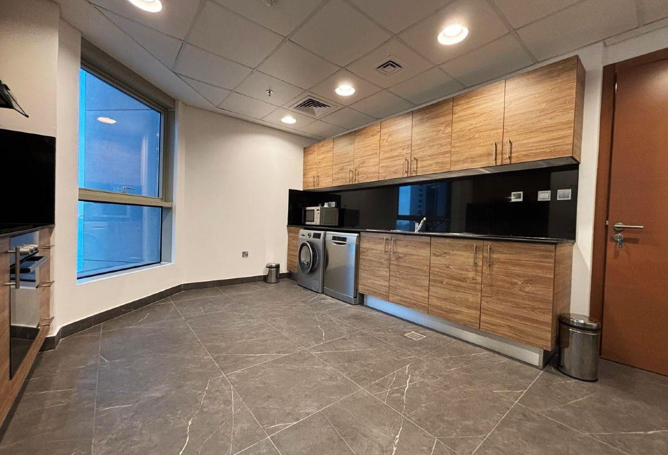 ELEGANT 1 BHK FULLY FURNISHED | GREAT AMENITIES - Apartment in West Bay