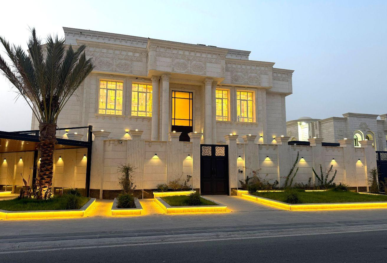 LUXURIOUS SMALL PALACE STYLE 9BR VILLA - Villa in Al Kheesa