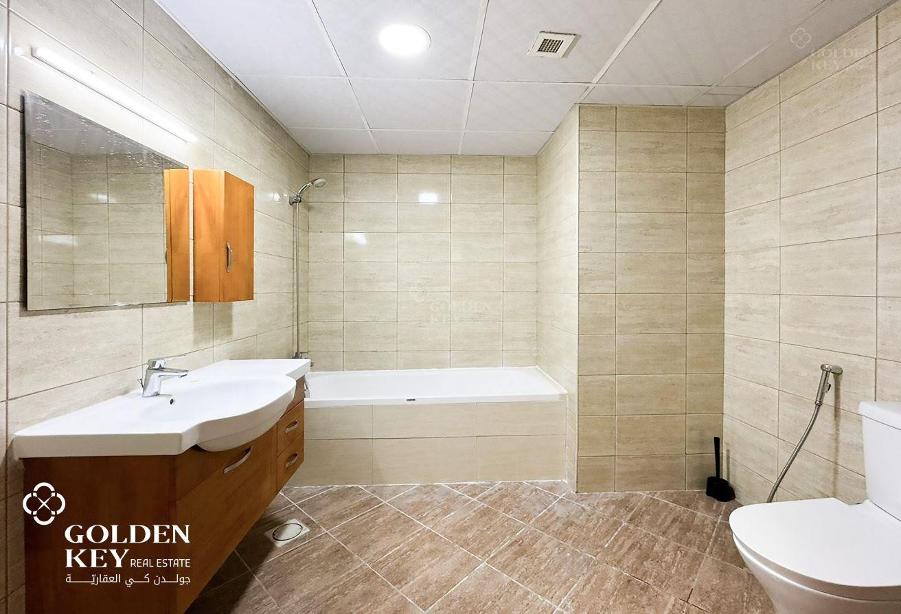 Furnished 3BHK with 2 Balconies | Large Layout - Apartment in Fox Hills