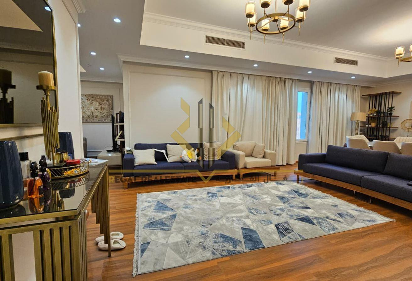 Luxurious 3-Bedroom Apartment in Porto Arabia with - Apartment in East Porto Drive