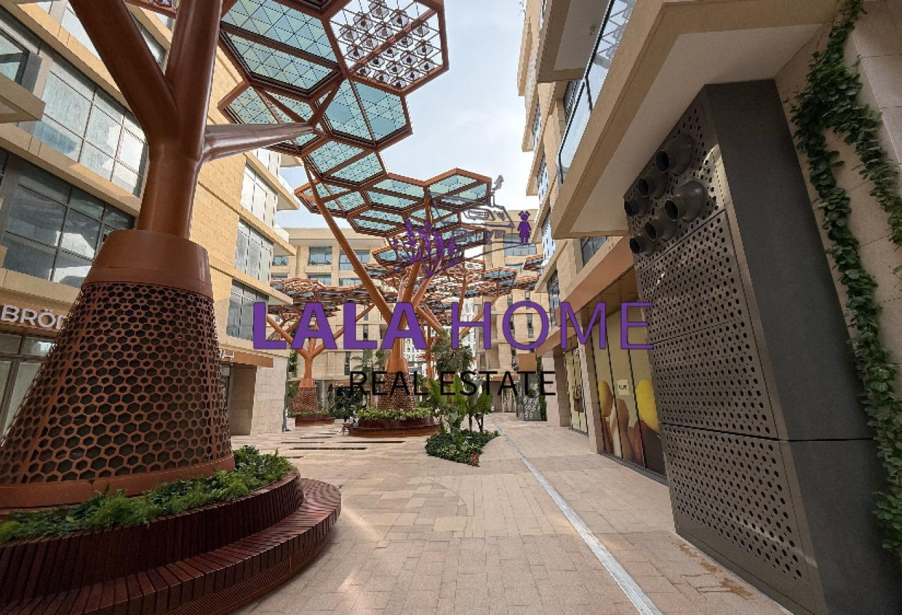 SPACIOUS DUPLEX 4 PLUS MAID AND ELEVATOR