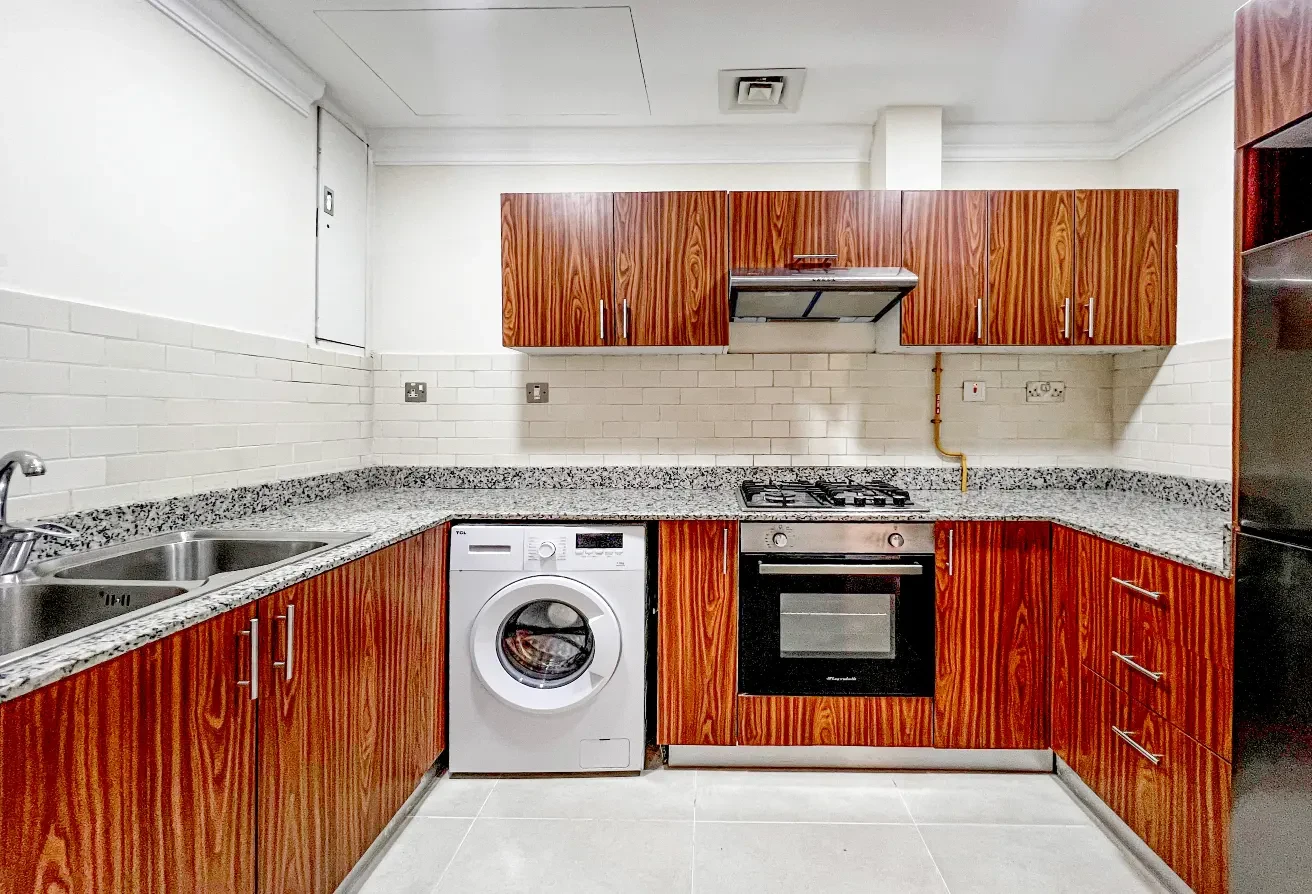 2 MONTH FREE | 2BHK | FF | BALCONY | PETS ALLOWED - Apartment in Fox Hills