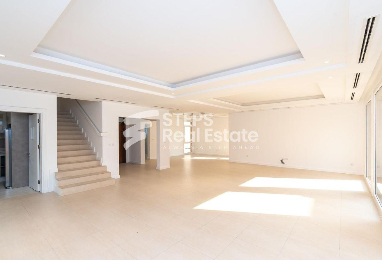 Elegant Spacious Villa for Rent in West Bay Lagoon - Villa in West Bay Lagoon