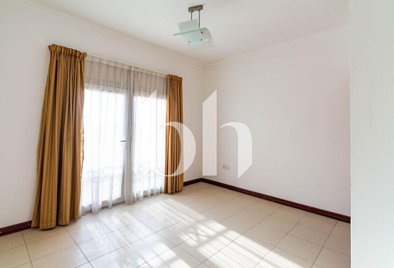 MODERN 4 BEDROOMS VILLA WITH MAID ROOM - Villa in Al Waab Street