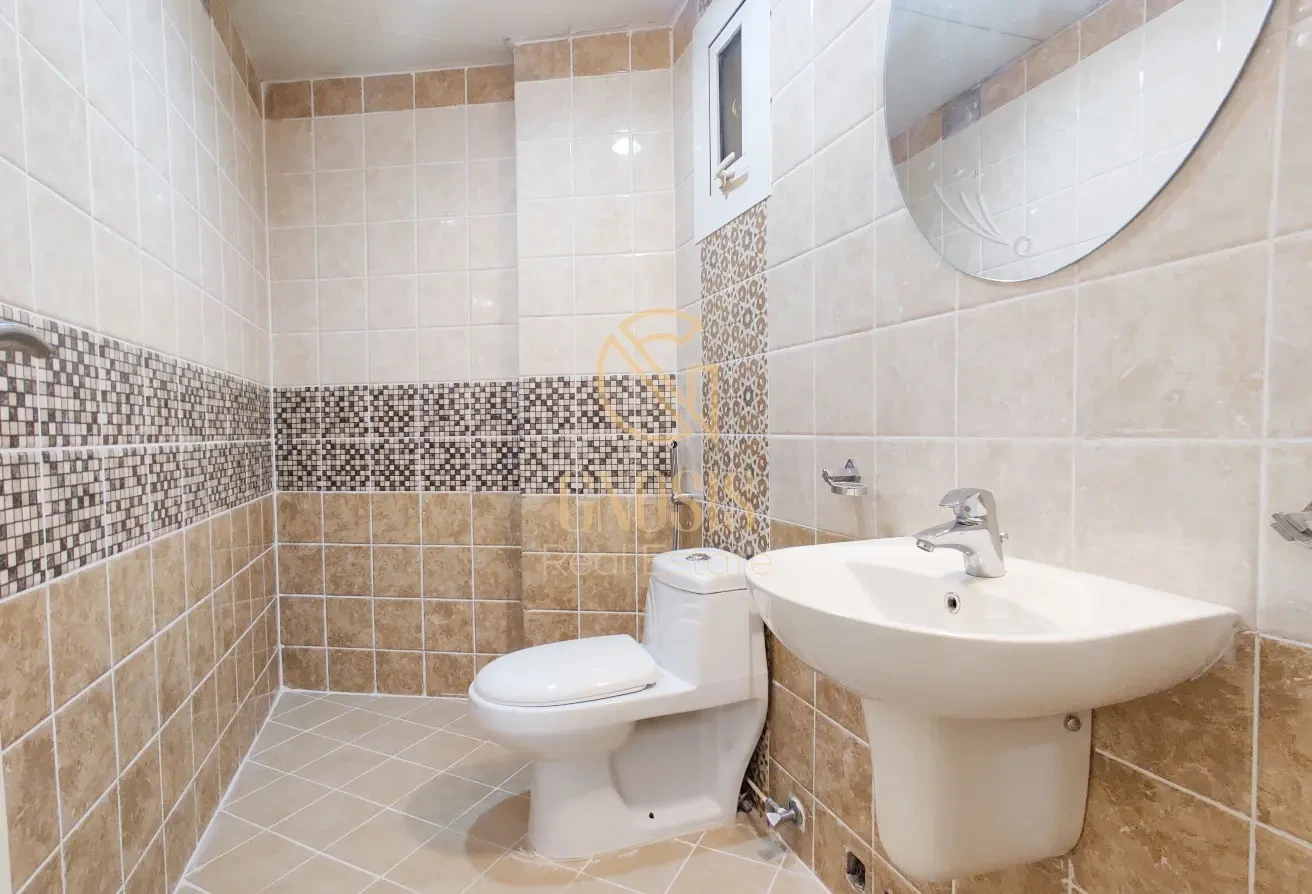 LUXURIOUS 3 BEDROOM U/F IN MUNTAZA WITH BILLS INCL - Apartment in Building 12