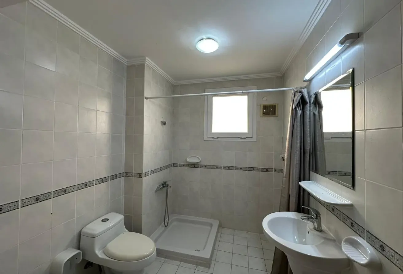 Lovely Calm Compound Modern Family Villa - Villa in Al Kharaitiyat