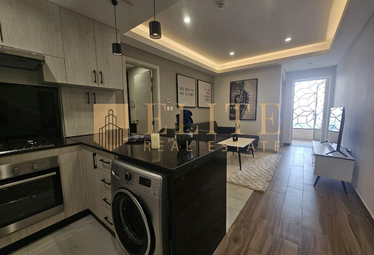 Luxurious 1BR Fully Furnished Bills Included - Apartment in Al Erkyah City