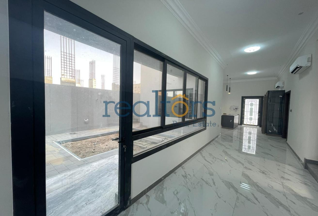 Standalone Brand-New Villa 7 Bed | Lift | Majlis - Apartment in Al Kheesa