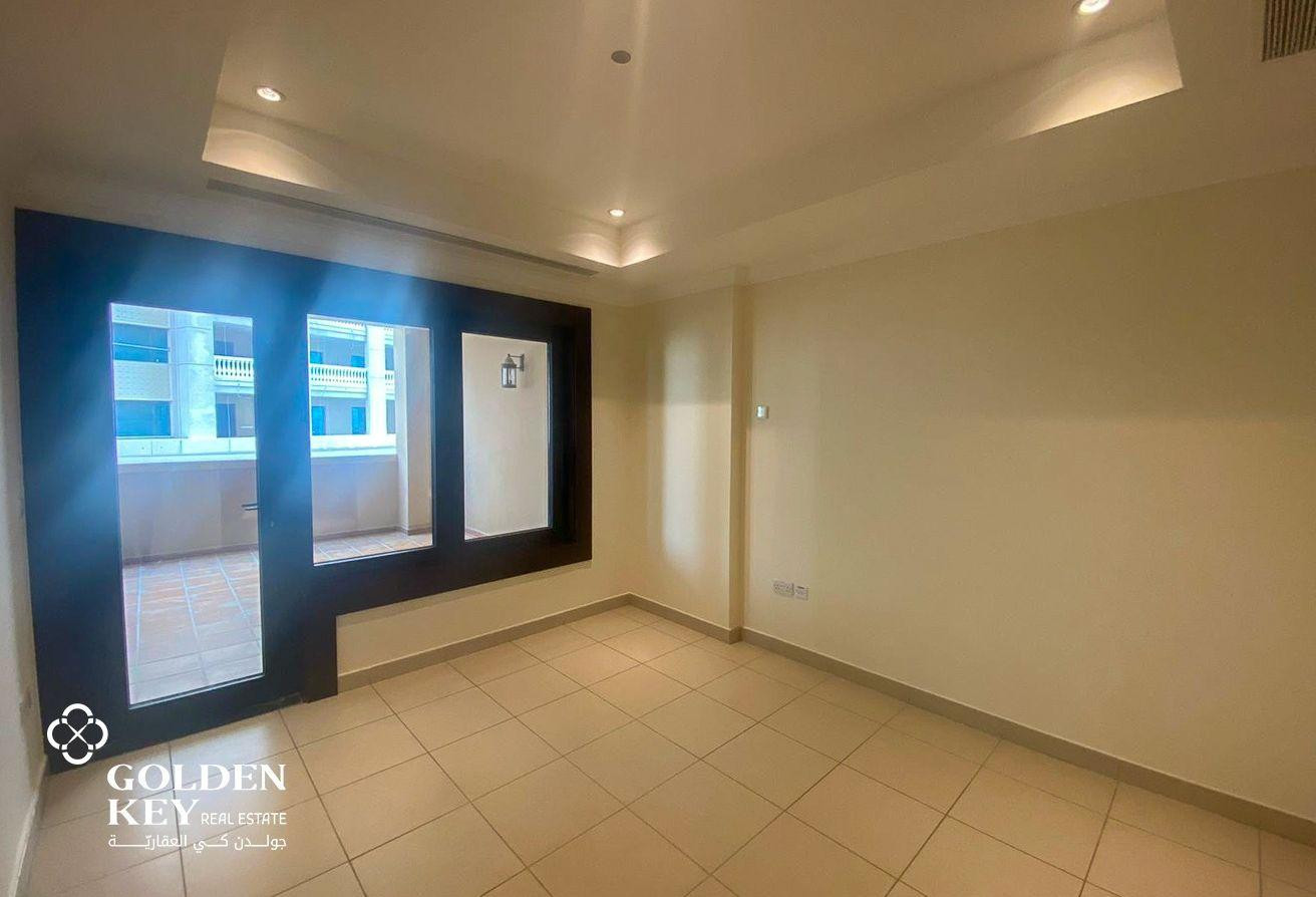 Big Balcony | Semi-Furnished 2BR | +1 Month Free - Apartment in West Porto Drive