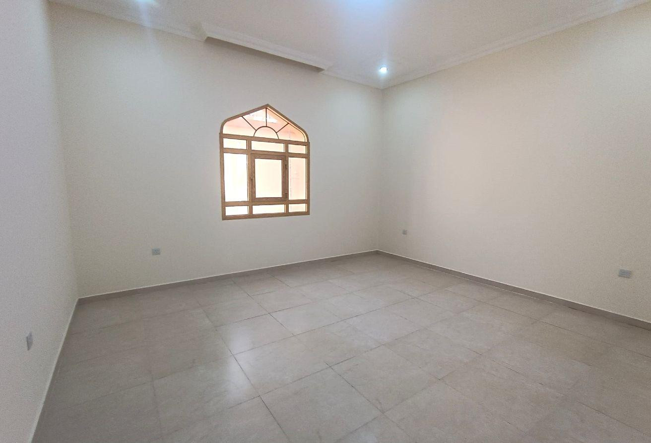 WELL MAINTAINED BIG 7BR COMMERCIAL VILLA - Villa in Al Ebb
