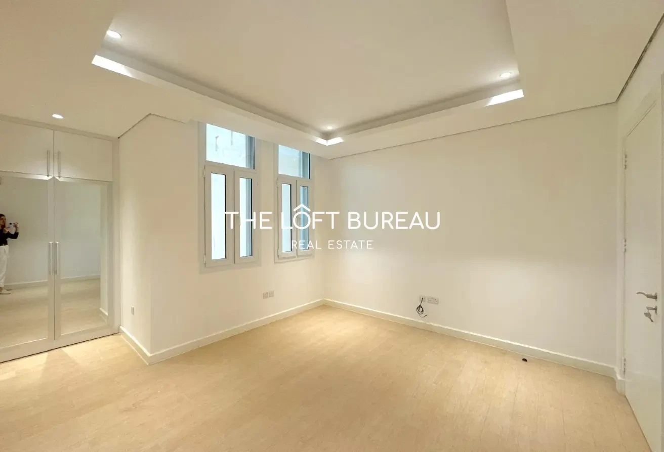 Compound Villa 4+ BHK with Storage | Beach Access - Villa in West Bay Lagoon