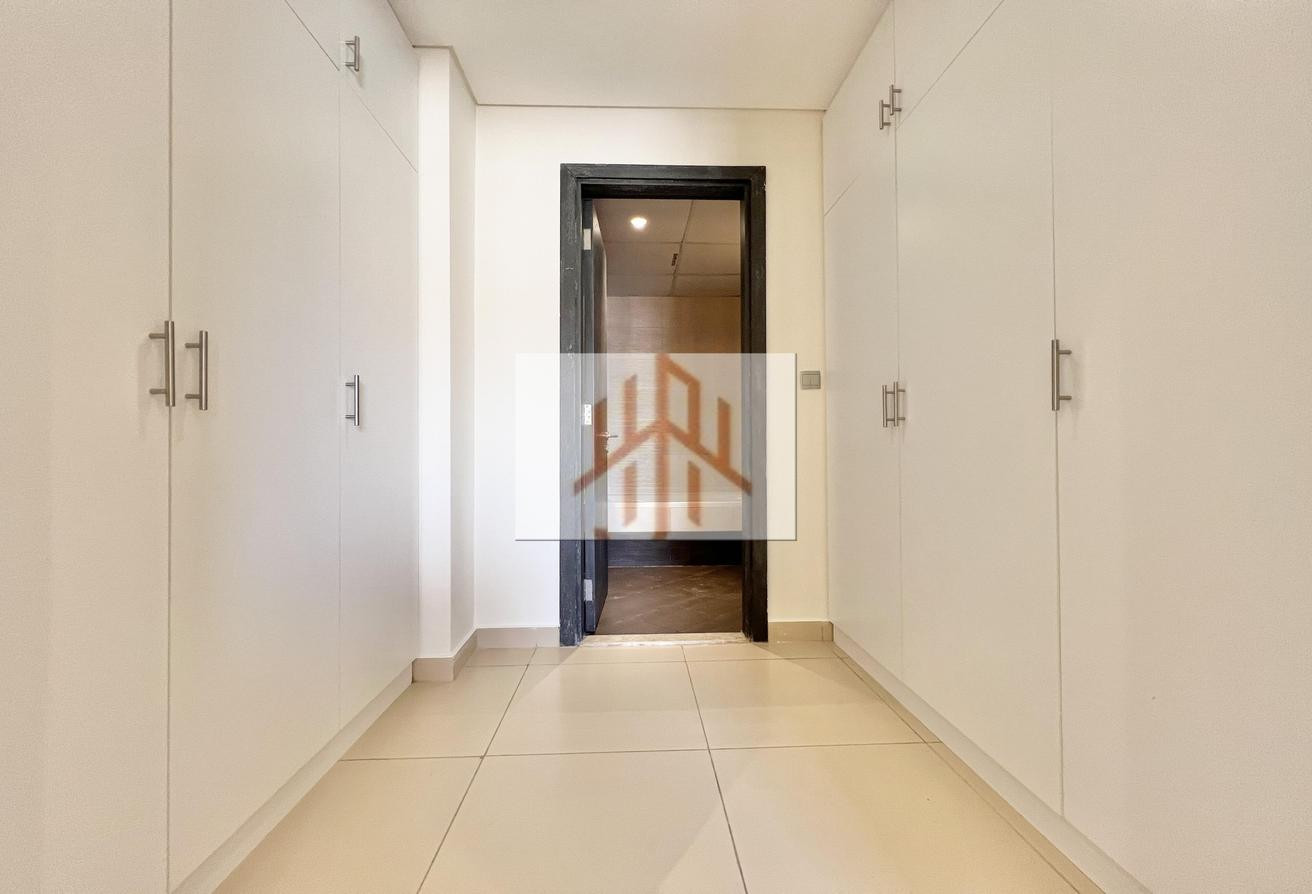 RENOVATED | 2+MAID SF | WITH BALCONY