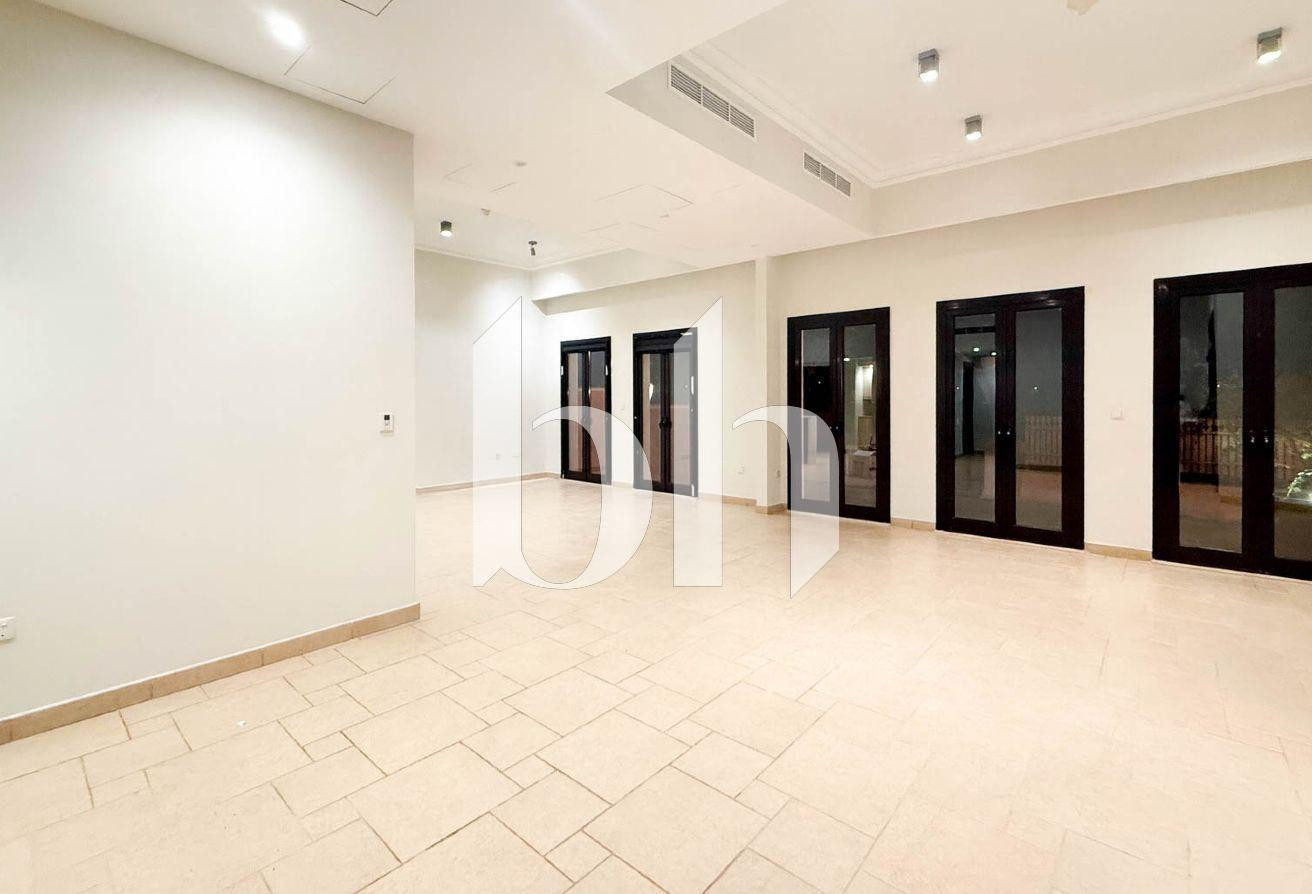 ROI READY WATERFRONT DUPLEX QANAT QUARTIER - Duplex in Carnaval