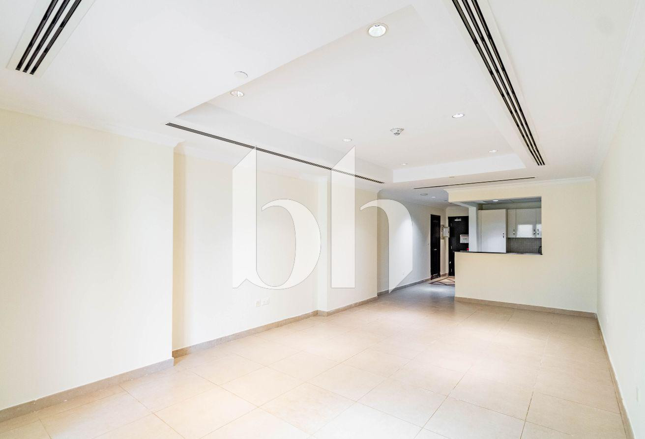 MODERN | STUDIO | SEMI FURNISHED | PRIME LOCATION - Studio Apartment in West Bay Towers