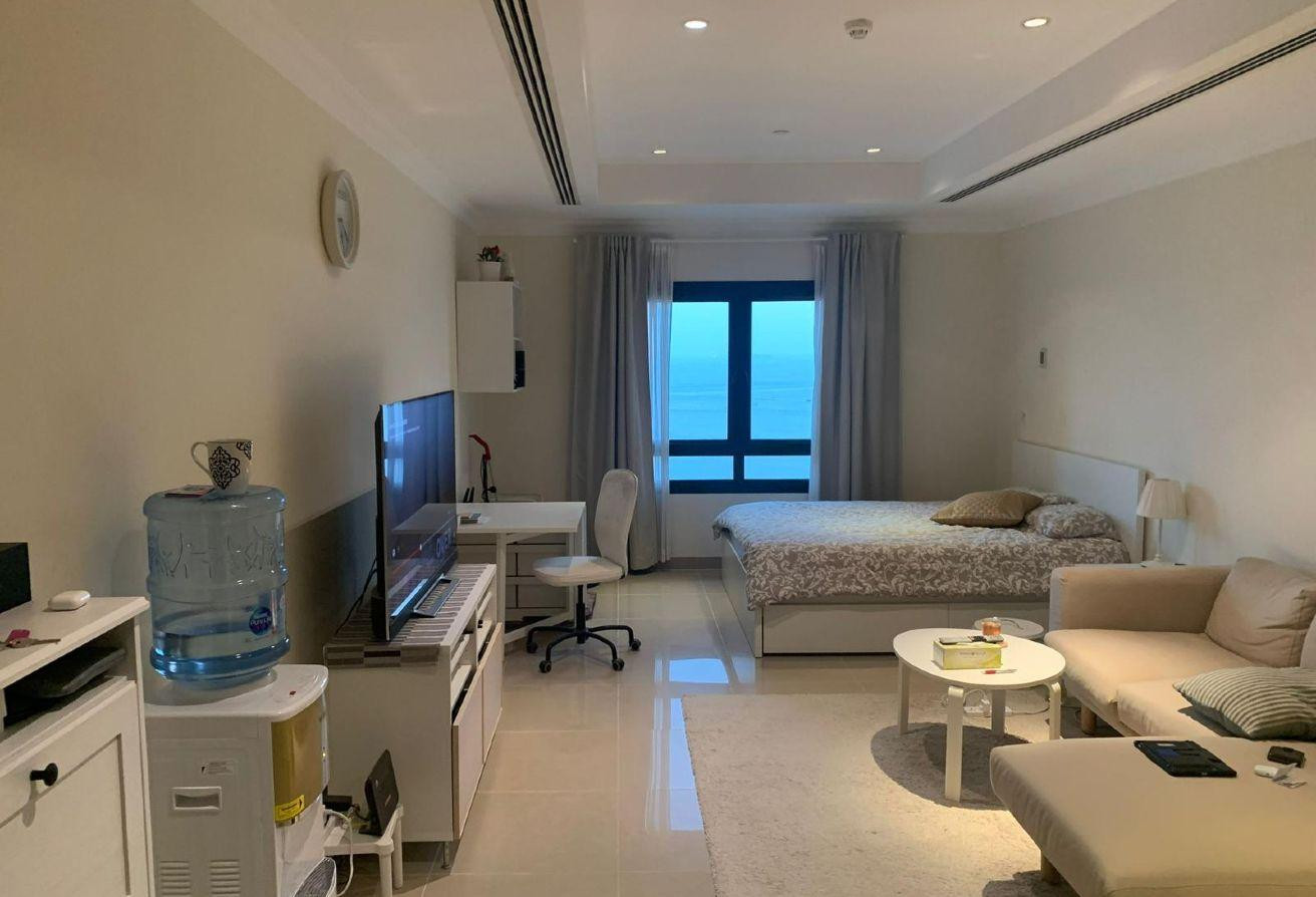 AMAZING STUDIO-S/F- SEA VIEW - Studio Apartment in West Porto Drive