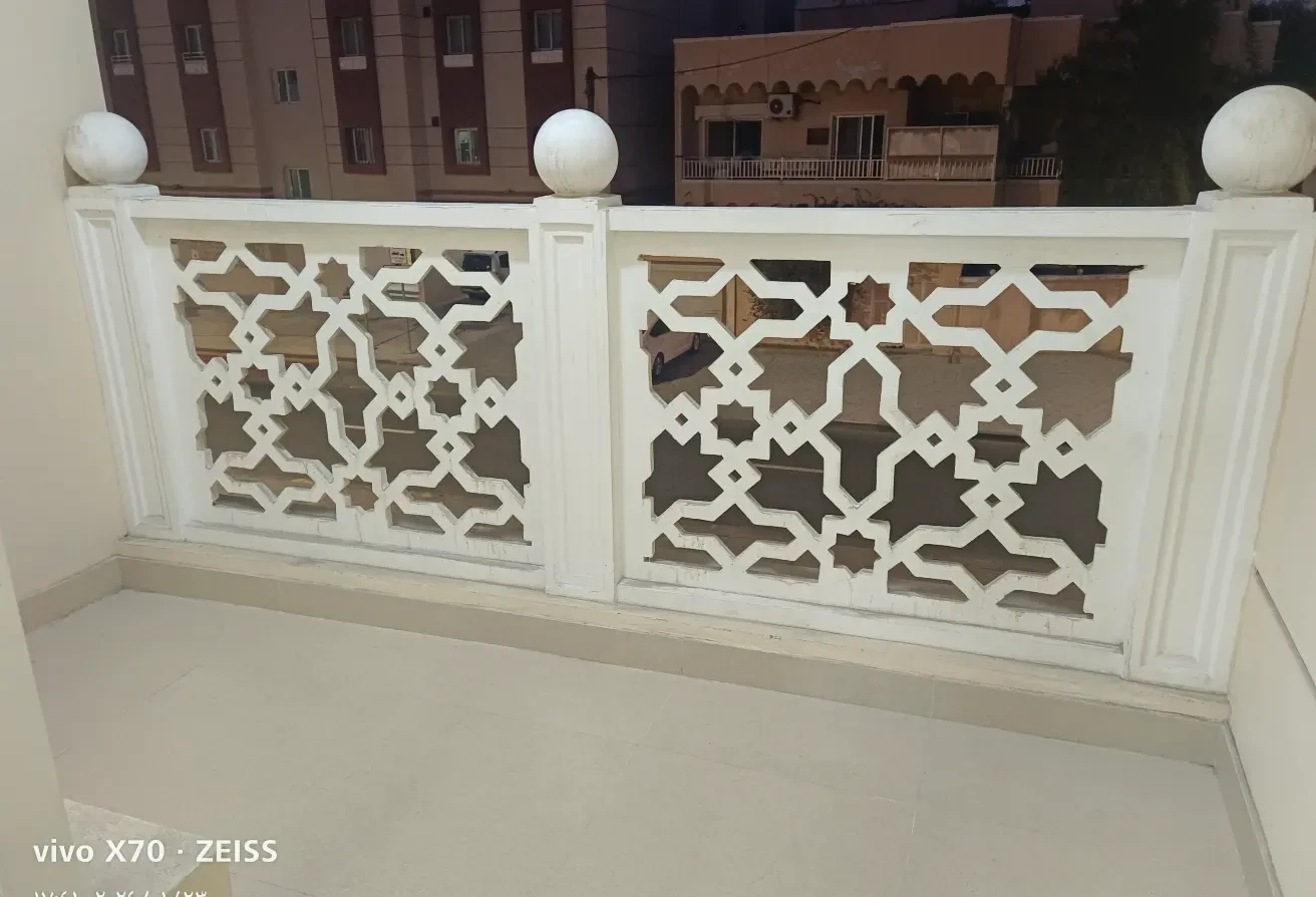 Unfurnished 2 BHK Apartment for Rent in Old Airpor - Apartment in Old Airport Road