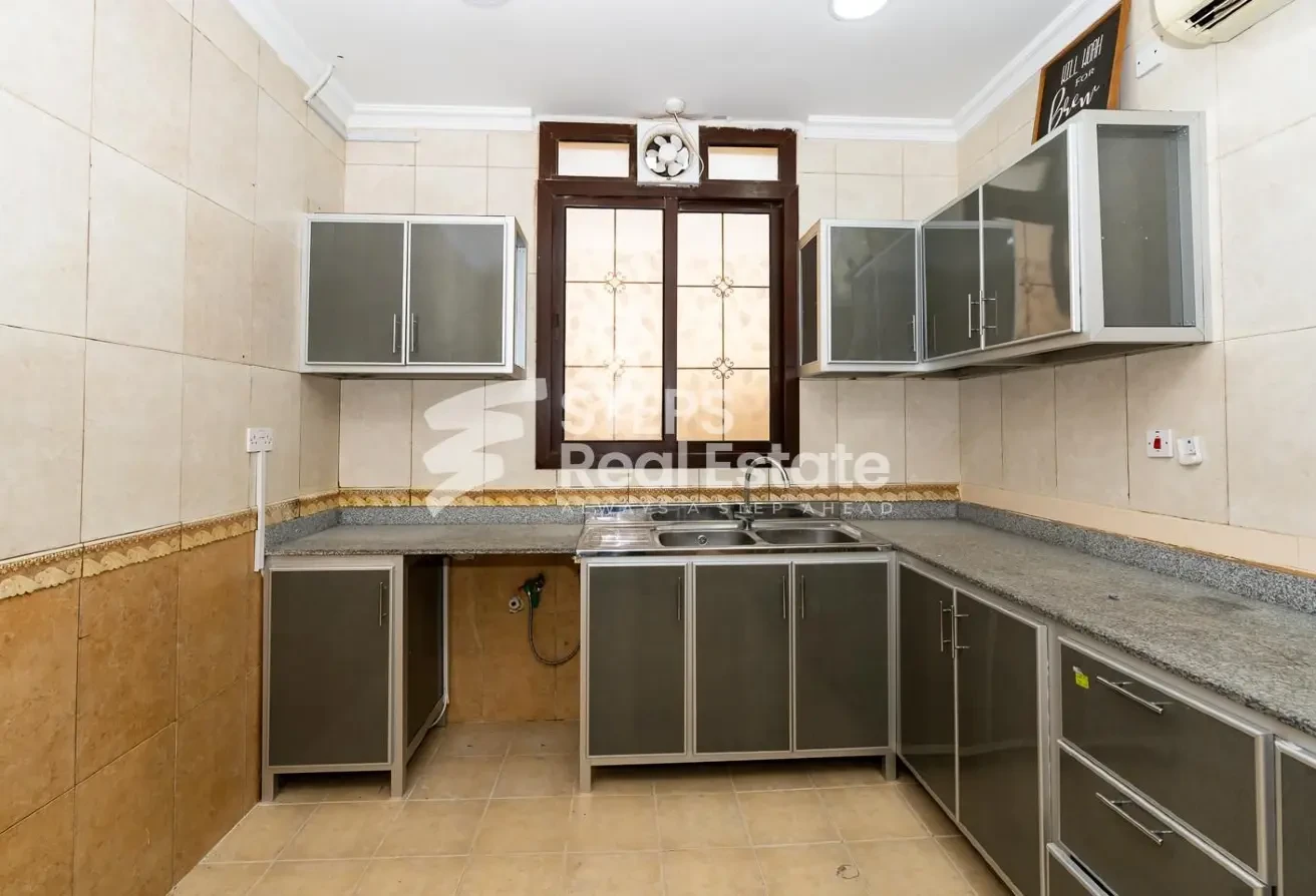 2 Luxurious Attached Villas for Sale in Sumaysimah - Villa in Sumaysimah
