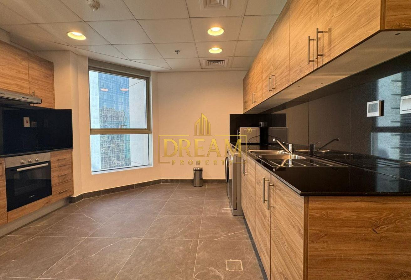 164 SQM | Spacious 2 Bedroom+ Maid | Sea View - Apartment in West Bay