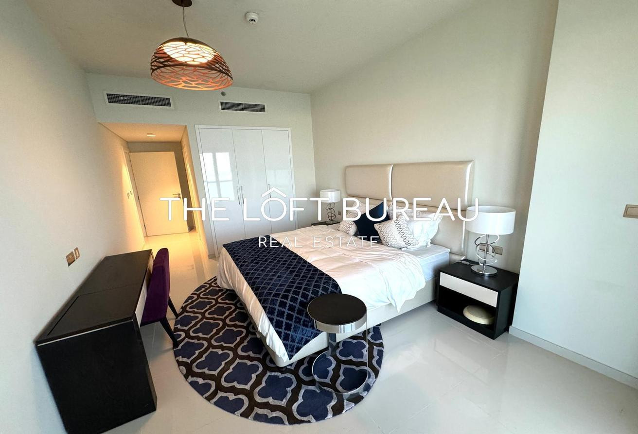 2 BEDROOM| SEA VIEW| WATERFRONT| TITLE DEEDS AVAIL