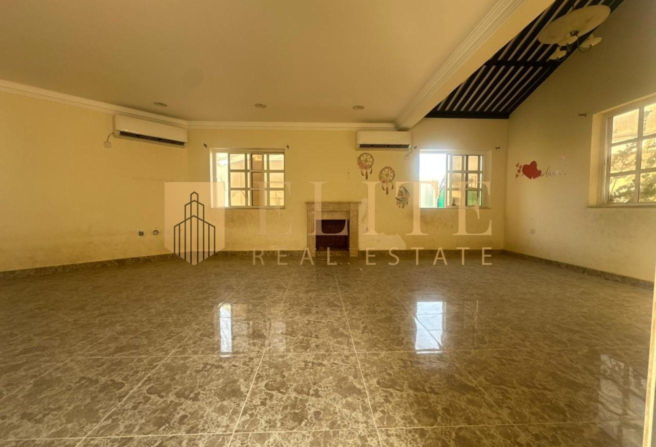 PRIME LOCATION | 3-BR VILLA IN NEW Salatah - Villa in New Salata