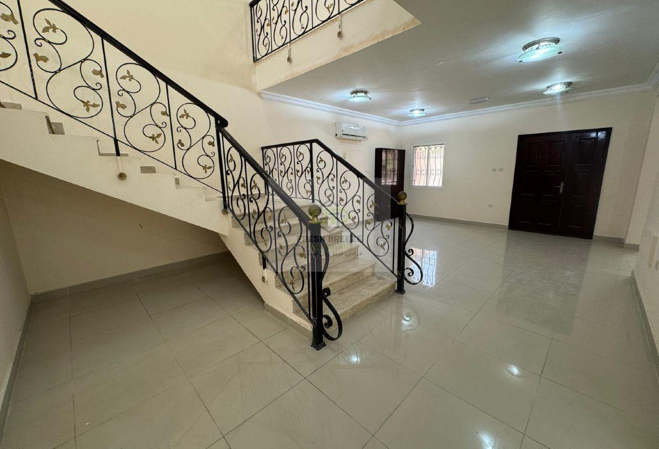 4BHK+MAID ROOM-ONE MONTH FREE-COMPOUND VILLA - Villa in Street 870