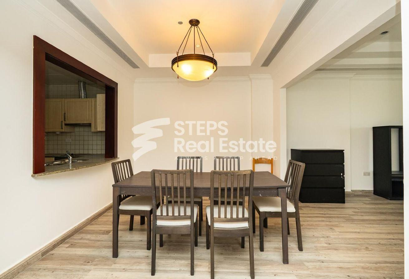 Prime Location| Luxury Apartment in Porto Arabia - Apartment in West Porto Drive