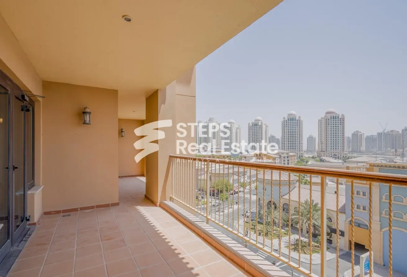 2BR Apartment with Maid Room for Sale in The Pearl - Apartment in East Porto Drive
