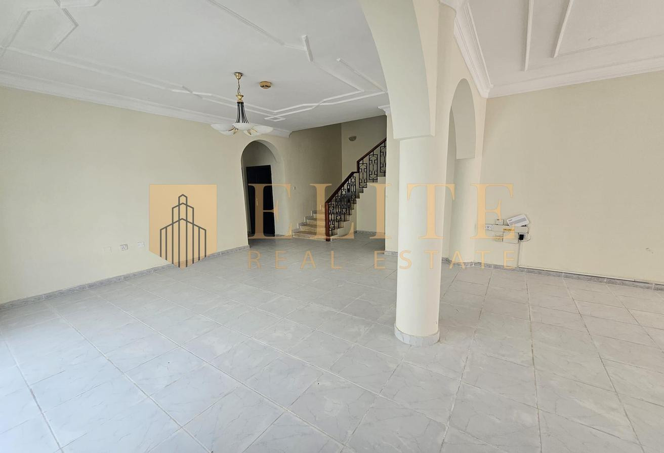 5+ bedrooms villa in al thumama - Compound Villa in Al Thumama