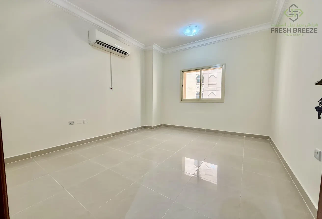1 bedroom semi furnished inclusive apartment in al sadd - Apartment in Al Sadd