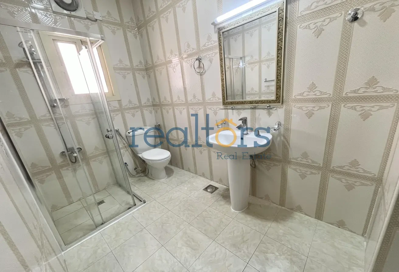 Cozy Furnished 2BR Apt in Al Nasr - Apartment in Al Nasr Street