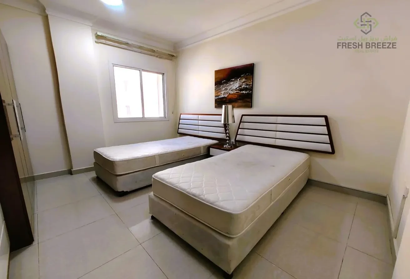 Spacious 3 BHK Fully Furnished For Ideal Families - Apartment in Umm Ghuwailina