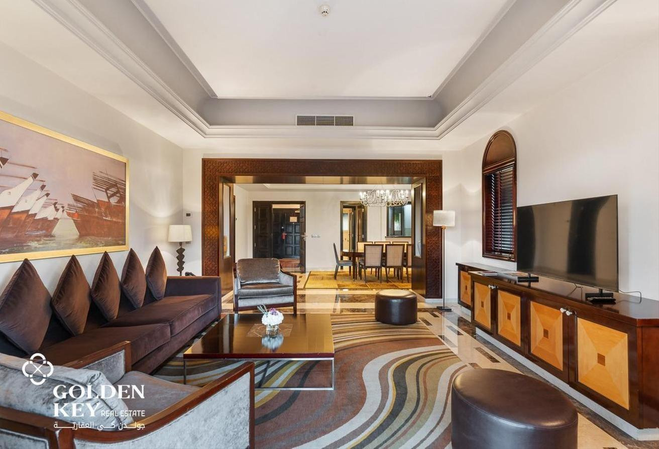 Including Bills+ Wifi ✅ Balcony✅ Fully furnished - Villa in South Gate