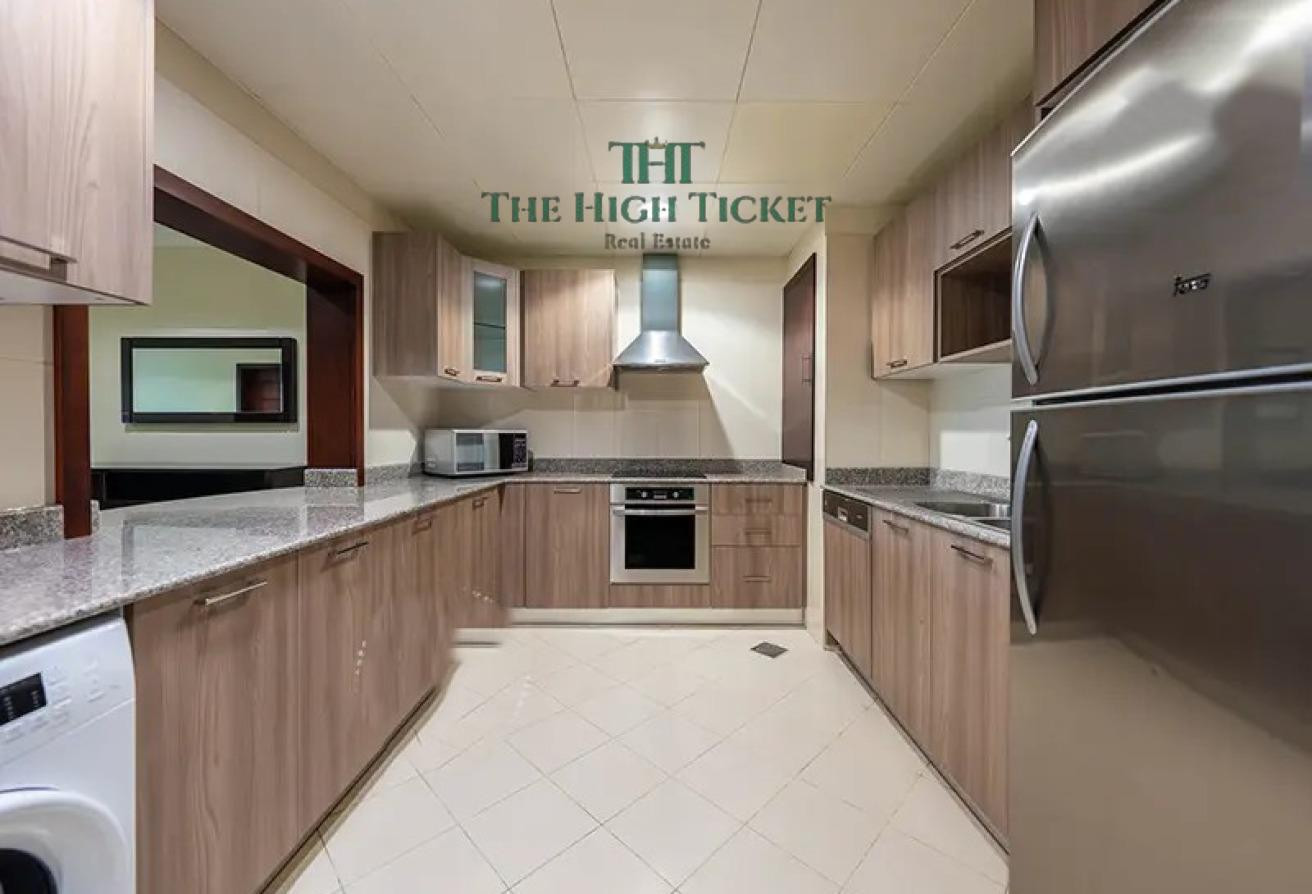Lavish |1BHK | FF | Balcony | Including Qatar Cool - Apartment in West Porto Drive