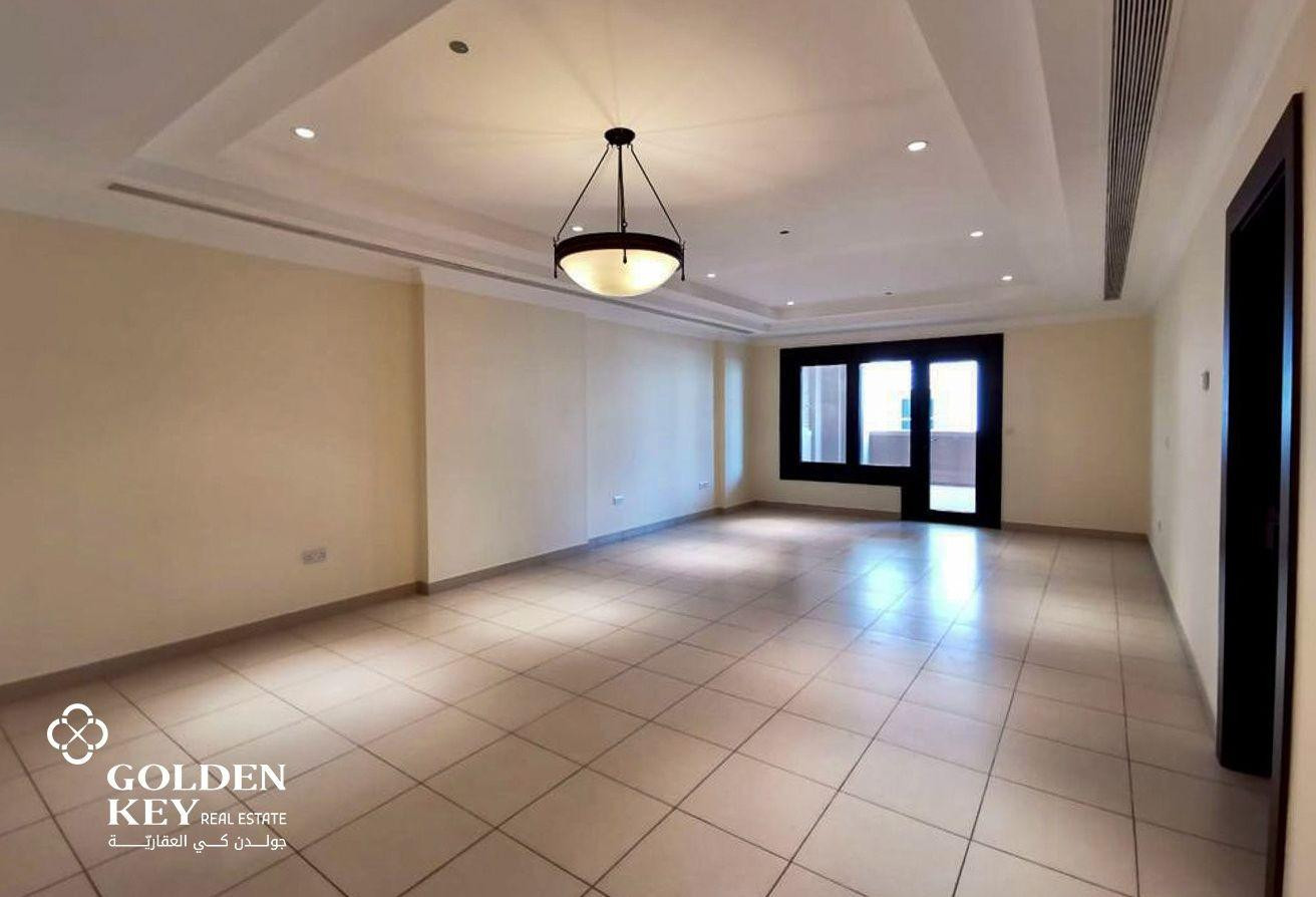 Big Balcony | Semi-Furnished 2BR | +1 Month Free - Apartment in West Porto Drive