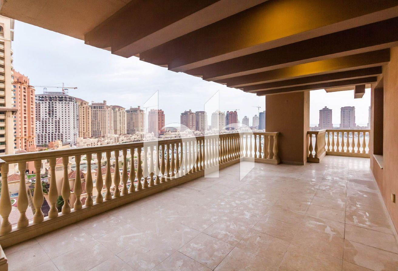 STYLISH | 2 BEDROOMS | FULLY FURNISHED