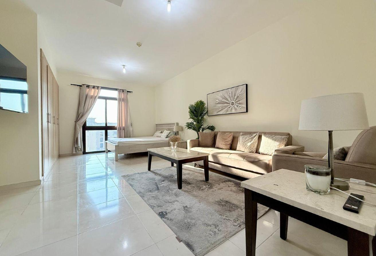 Bills Included - Spacious Studio - Furnished - Studio Apartment in Piazza 2