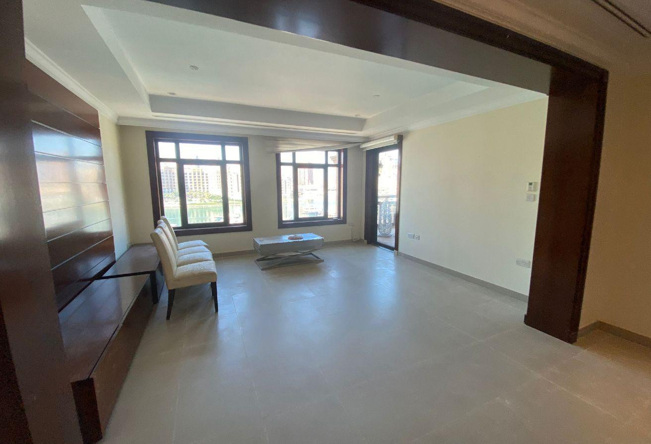 FOR SALE! TOWNHOUSE 1 BEDROOM-S/F-WITH TITLE DEEDs - Townhouse in West Porto Drive